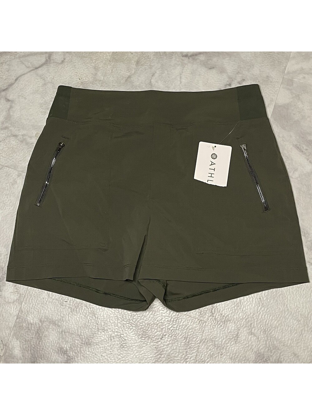 Athleta Trekkie North Shorts Womens Size 4 Green Outdoor Green Neutral